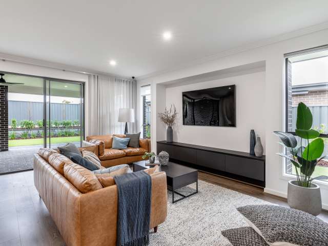 Canterbury - Miravale - Fairmont Homes