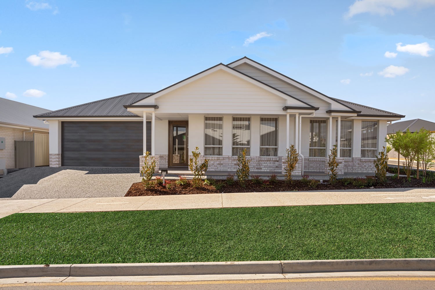New display homes now open at Vista, Seaford Heights